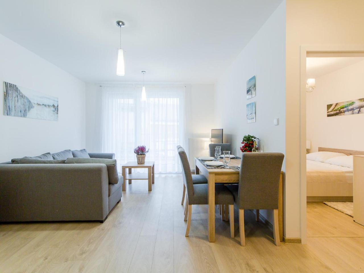 Feniks Spa Apartaments 12 By Jantar Apartamenty Kolobrzeg Bilik gambar