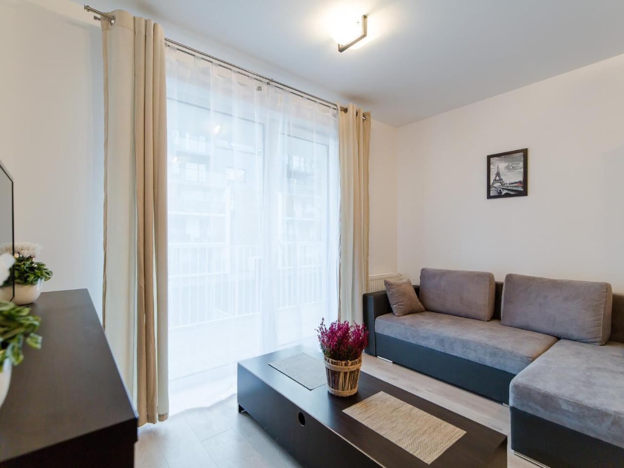 Feniks Spa Apartaments 12 By Jantar Apartamenty Kolobrzeg Bilik gambar